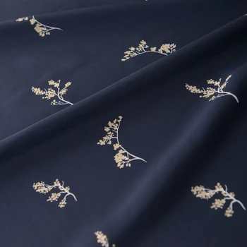 Imitație de cupru amoniac mătase bumbac țesut de culoare albastru Închis și alb flori de ramură tissus haine pentru copii lenjerie de pat DIY tesatura